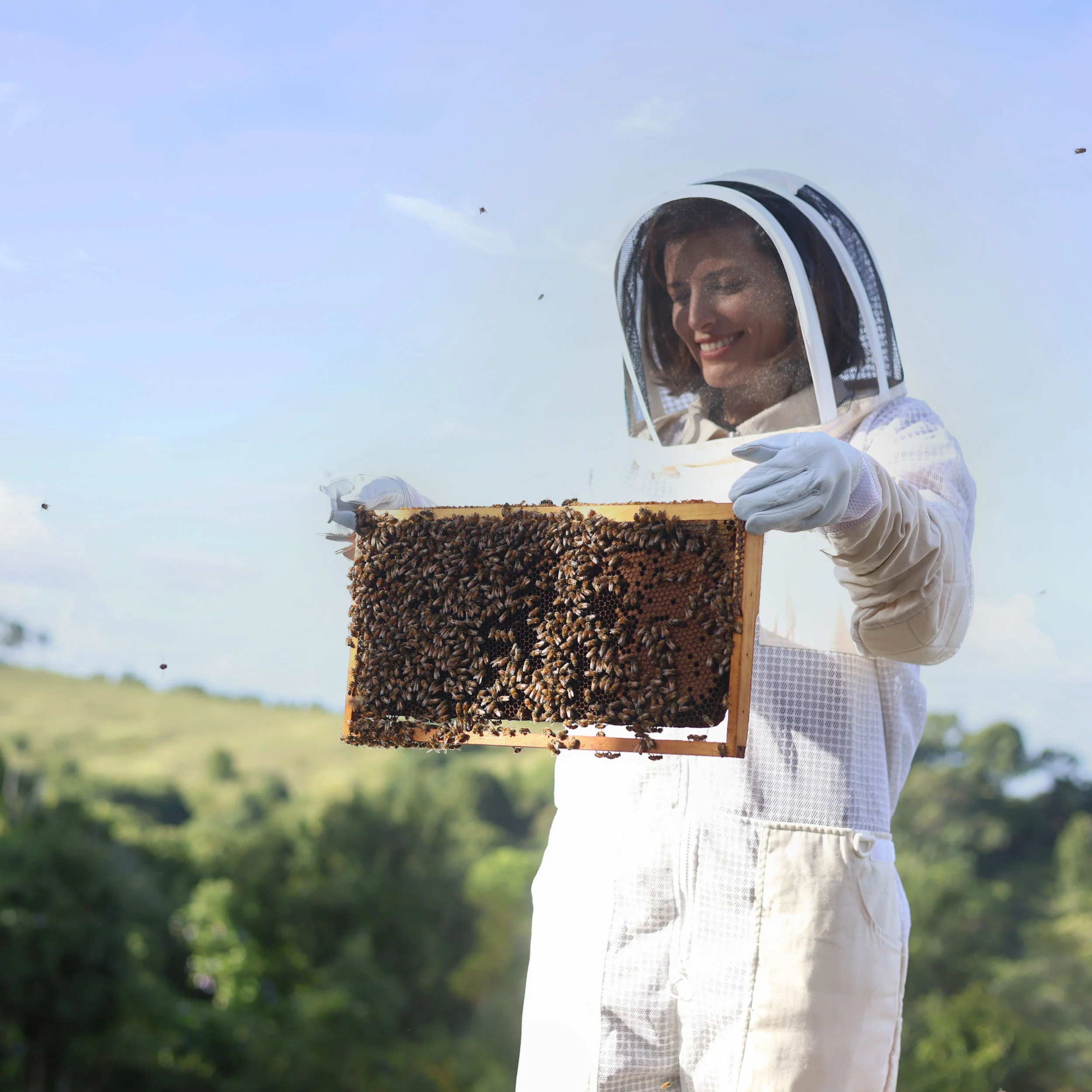 Flow Bee Suit – Mesh - Image 3
