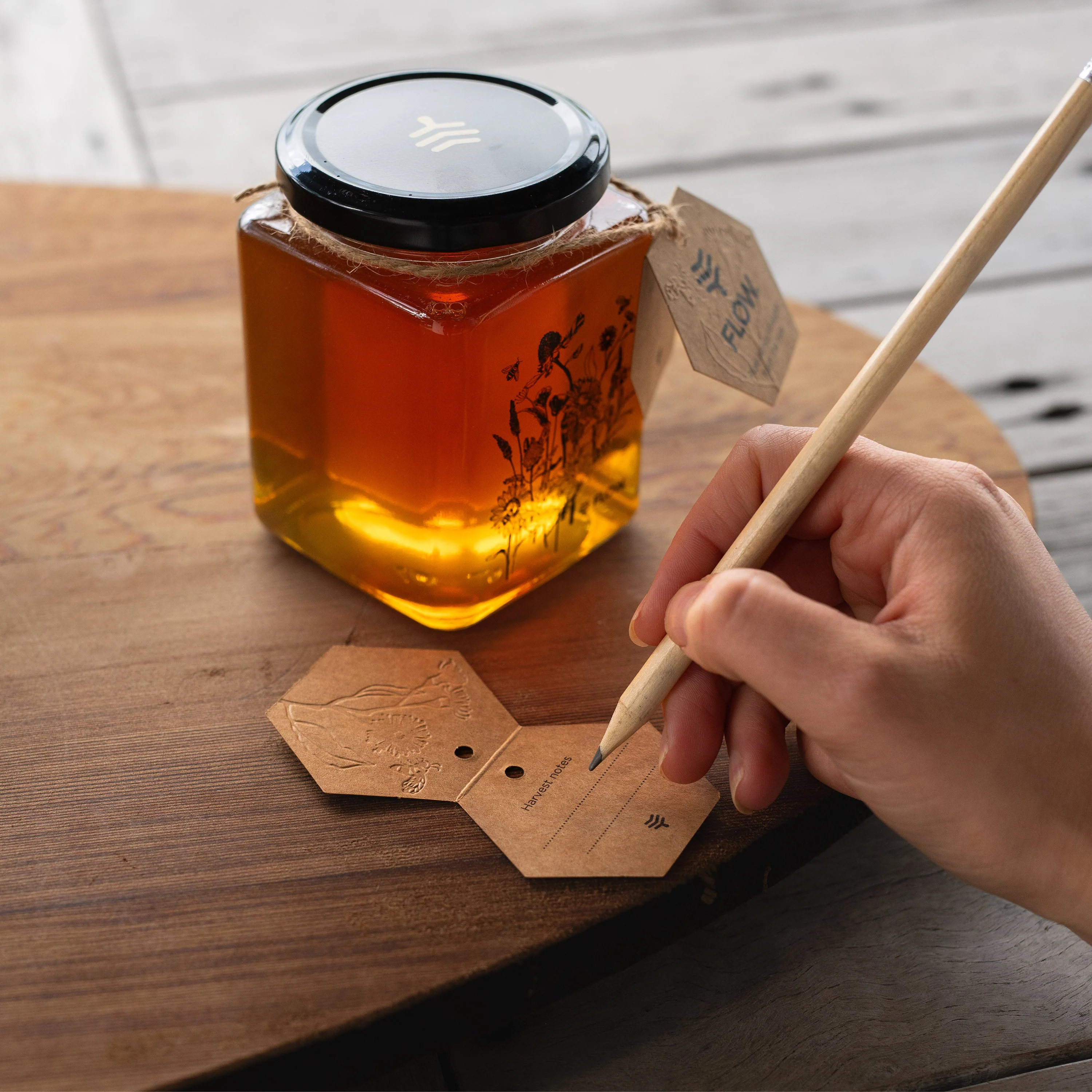 Flow Honey Jar Gift Set - Image 6
